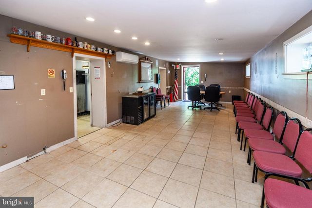 9 MILL ST, Stockton, NJ 08559