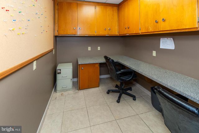 9 MILL ST, Stockton, NJ 08559