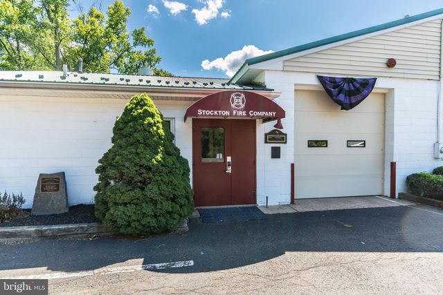 9 MILL ST, Stockton, NJ 08559