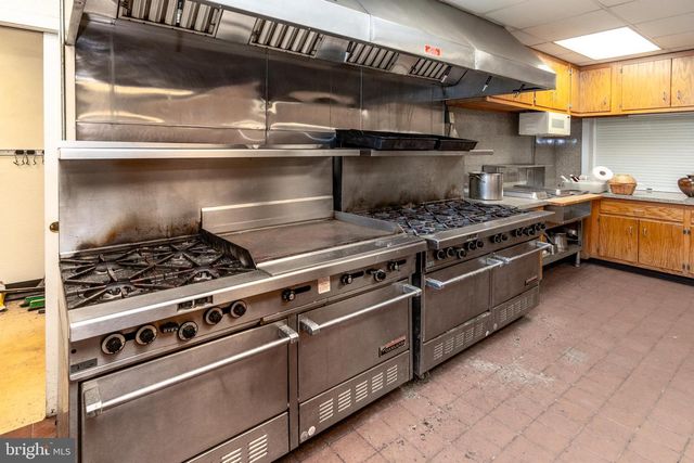 9 MILL ST, Stockton, NJ 08559