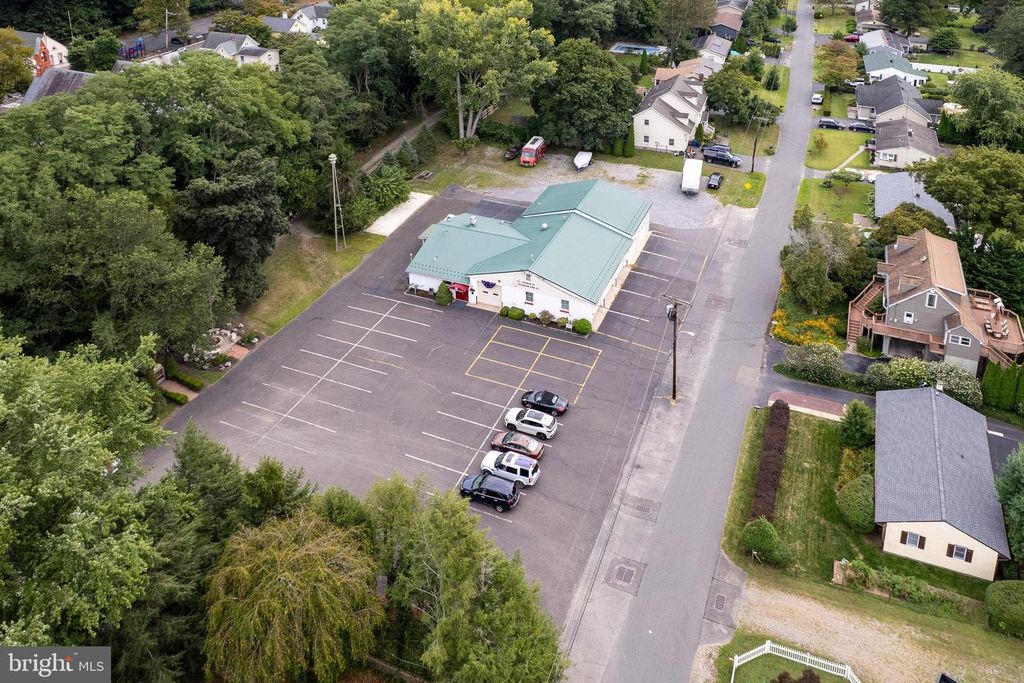 9 MILL ST, Stockton, NJ 08559