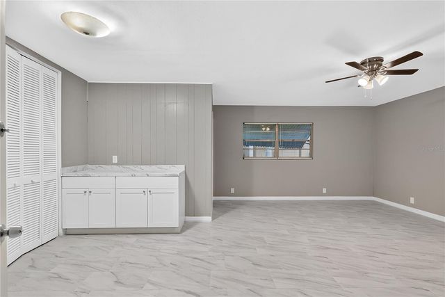 2055 MARAVILLA CIRCLE, Fort Myers, FL 33901