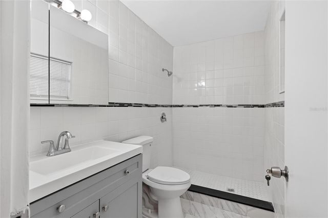 2055 MARAVILLA CIRCLE, Fort Myers, FL 33901