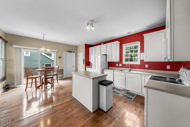 121 College Avenue, Durham, NC 27713