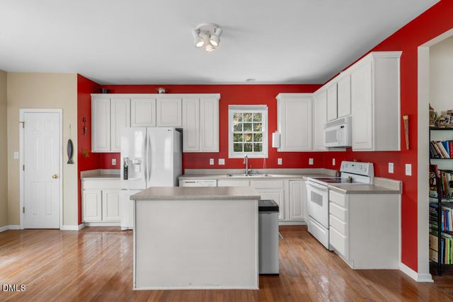 121 College Avenue, Durham, NC 27713