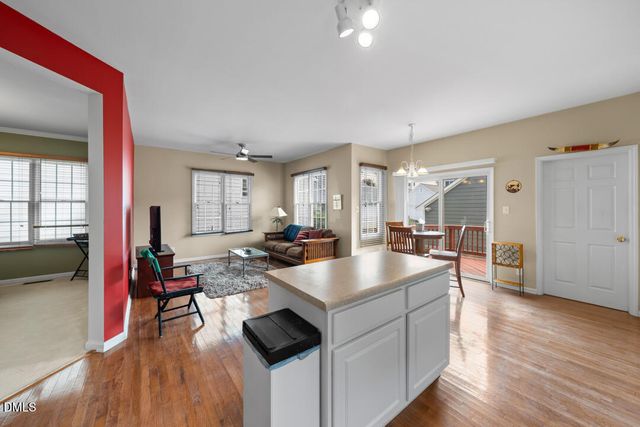 121 College Avenue, Durham, NC 27713