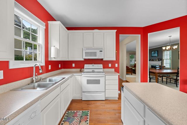 121 College Avenue, Durham, NC 27713