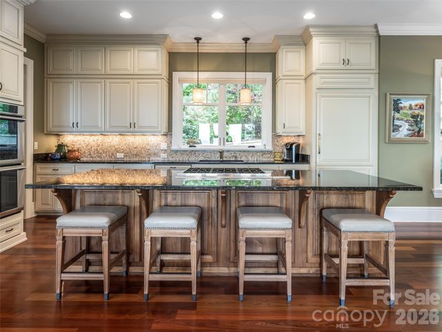 29 Elk Ridge Drive, Asheville, NC 28804