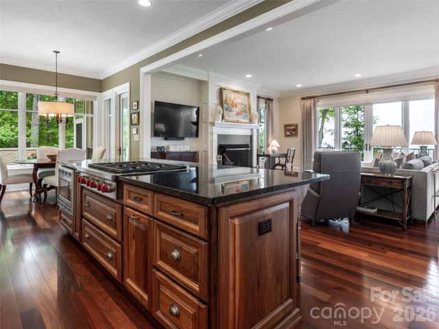 29 Elk Ridge Drive, Asheville, NC 28804