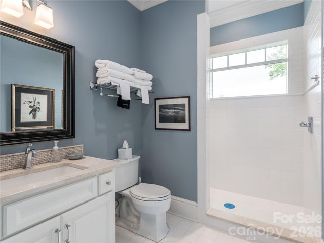 29 Elk Ridge Drive, Asheville, NC 28804