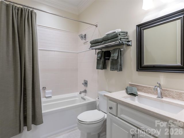 29 Elk Ridge Drive, Asheville, NC 28804