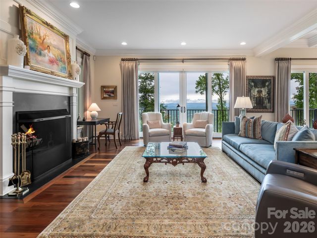 29 Elk Ridge Drive, Asheville, NC 28804
