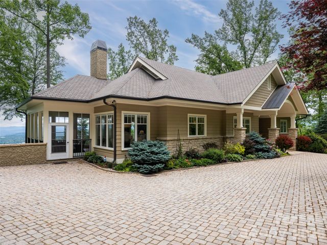 29 Elk Ridge Drive, Asheville, NC 28804