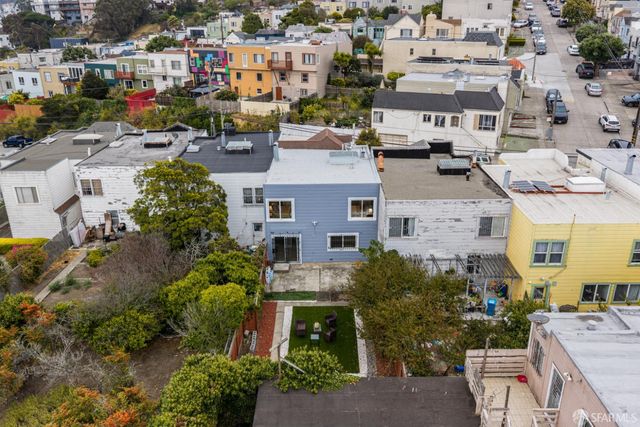 2021 Silver Avenue, San Francisco, CA 94124