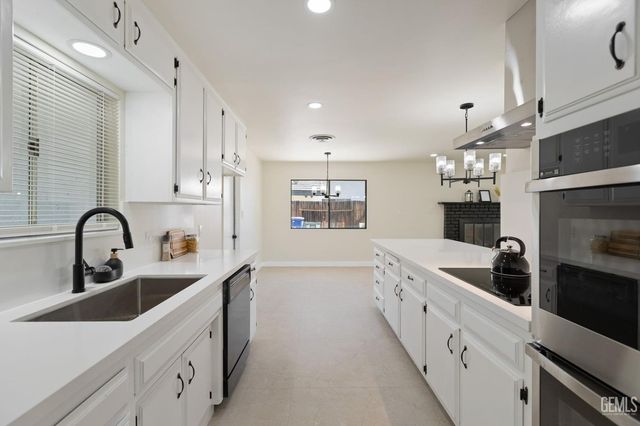 2612 Cheshire Drive, Bakersfield, CA 93309