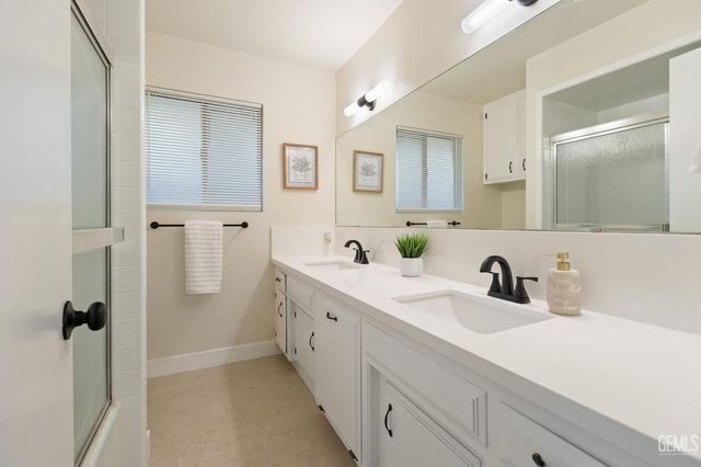 2612 Cheshire Drive, Bakersfield, CA 93309
