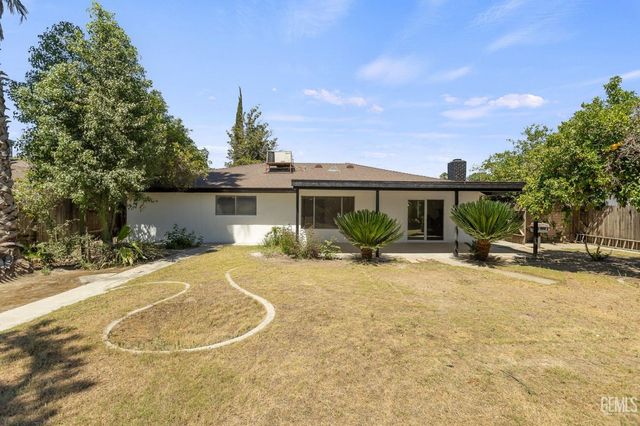 2612 Cheshire Drive, Bakersfield, CA 93309