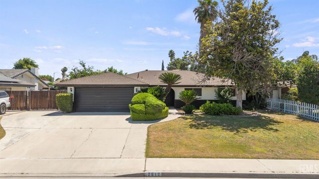 2612 Cheshire Drive, Bakersfield, CA 93309