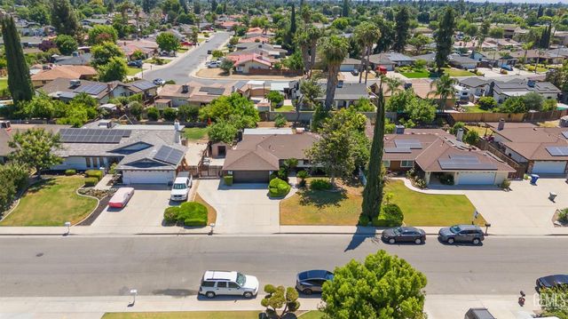 2612 Cheshire Drive, Bakersfield, CA 93309