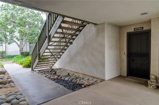8777 Coral Springs Court 2B, Huntington Beach, CA 92646