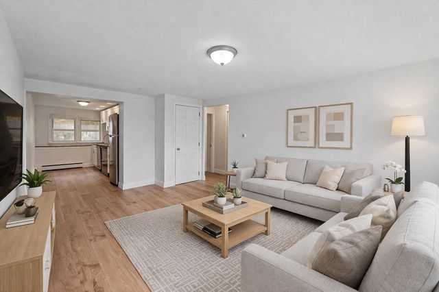 121 Cambridge Rd B, Woburn, MA 01801