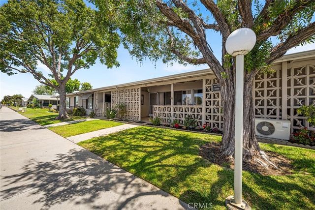 13500 St. Andrews 7J, Seal Beach, CA 90740