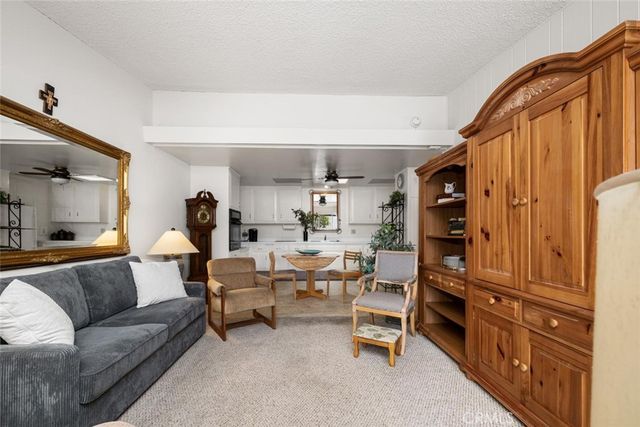 13500 St. Andrews 7J, Seal Beach, CA 90740