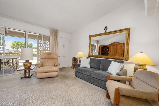 13500 St. Andrews 7J, Seal Beach, CA 90740