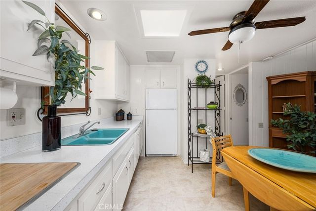 13500 St. Andrews 7J, Seal Beach, CA 90740