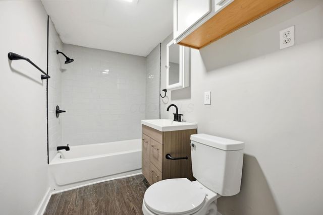 1041 Market Street, Zanesville, OH 43701