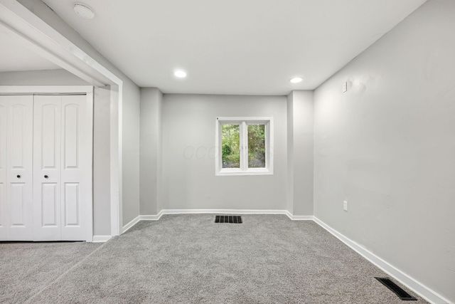 1041 Market Street, Zanesville, OH 43701