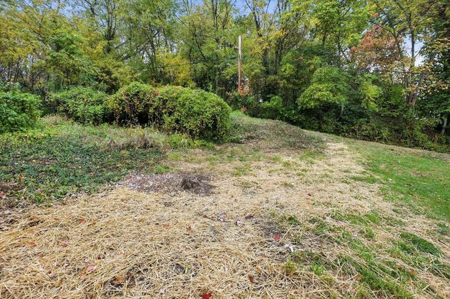 1041 Market Street, Zanesville, OH 43701