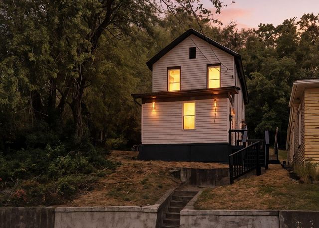 1041 Market Street, Zanesville, OH 43701