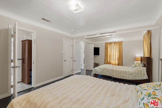 1978 S Holt Avenue, Los Angeles, CA 90034