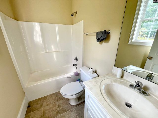 912 Longtown Road E, Blythewood, SC 29016