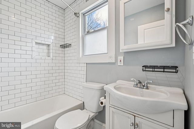 5607 FAIR OAKS AVE, Baltimore, MD 21214