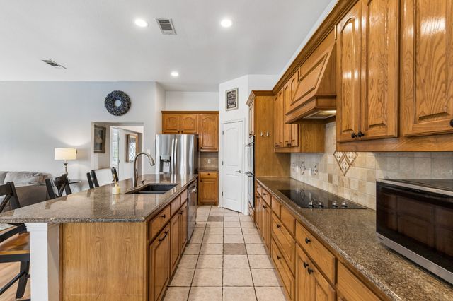 2855 Sonterra Drive, Cedar Hill, TX 75104