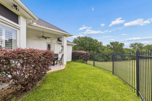 2855 Sonterra Drive, Cedar Hill, TX 75104