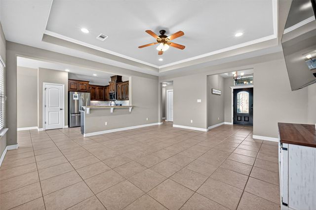 504 Lexington Avenue, Clute, TX 77531