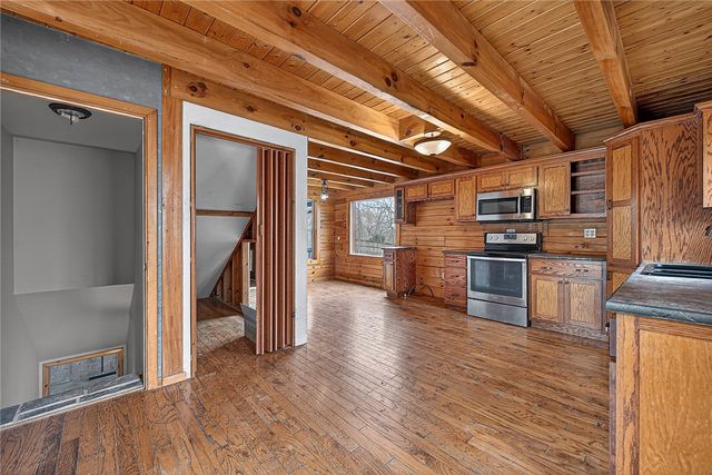 13737 Viney Grove Road, Prairie Grove, AR 72753