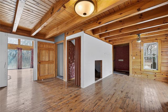 13737 Viney Grove Road, Prairie Grove, AR 72753