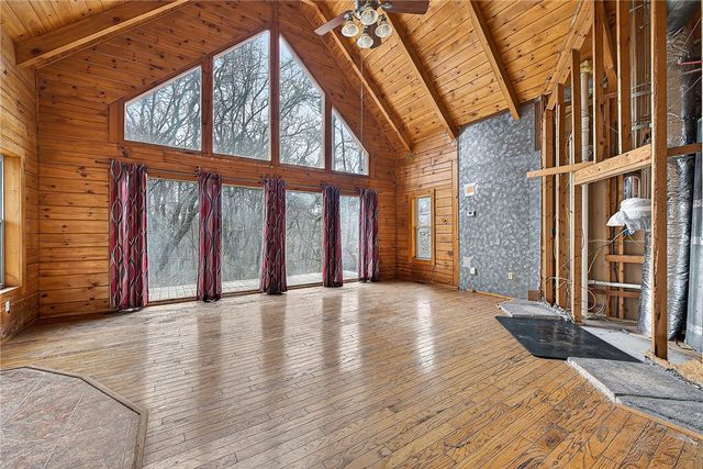 13737 Viney Grove Road, Prairie Grove, AR 72753