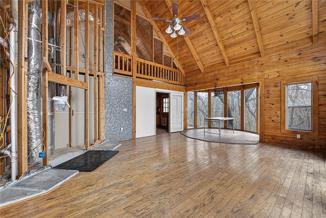 13737 Viney Grove Road, Prairie Grove, AR 72753