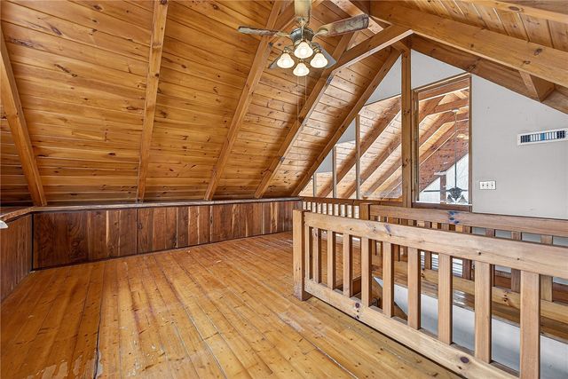 13737 Viney Grove Road, Prairie Grove, AR 72753