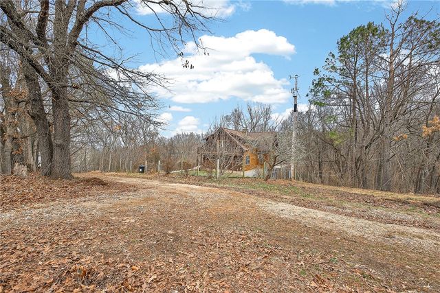 13737 Viney Grove Road, Prairie Grove, AR 72753