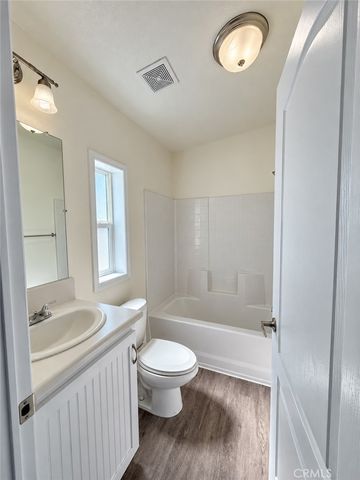 8250 Lankershim 75, North Hollywood, CA 91605