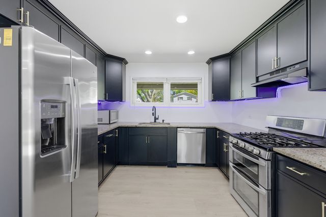 1117 E Kitson Drive, Palatine, IL 60074