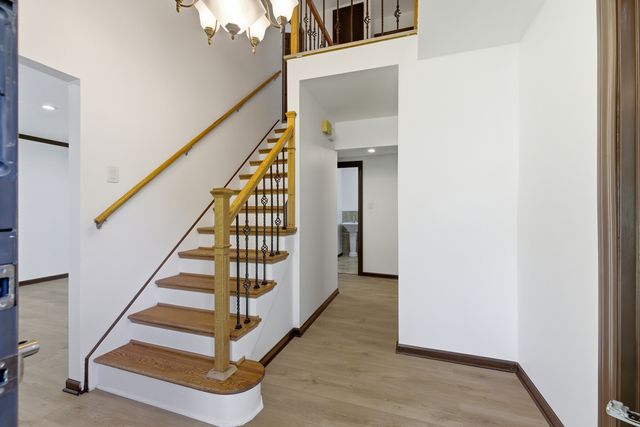 1117 E Kitson Drive, Palatine, IL 60074