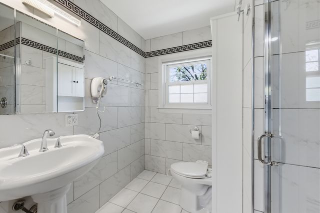 1117 E Kitson Drive, Palatine, IL 60074