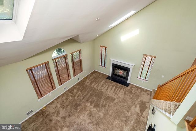 18 LOCKEWOOD LN, East Windsor, NJ 08520
